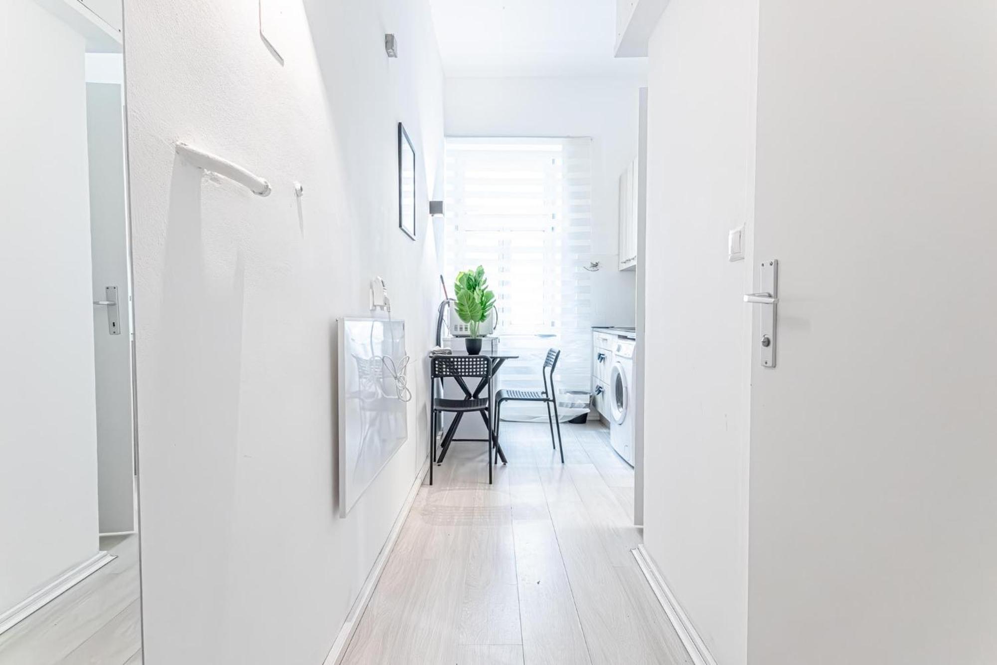Apartment Danube Delight: Elegant Getaway Near Prater Stern Wien