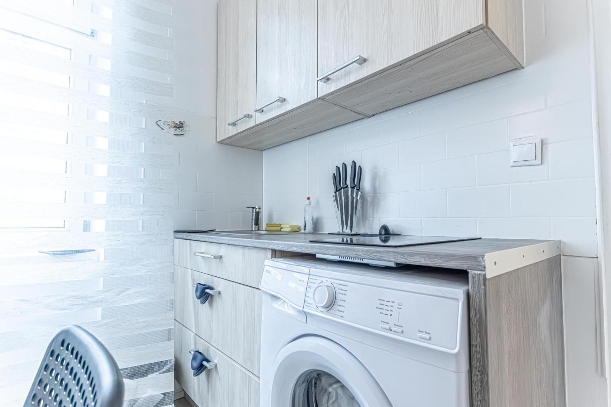 Danube Delight: Elegant Getaway Near Prater Stern * Wien